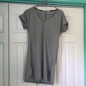 V-neck stripe t-shirt dress